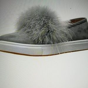 Steve Madden Emily Pom Pom Sneaker